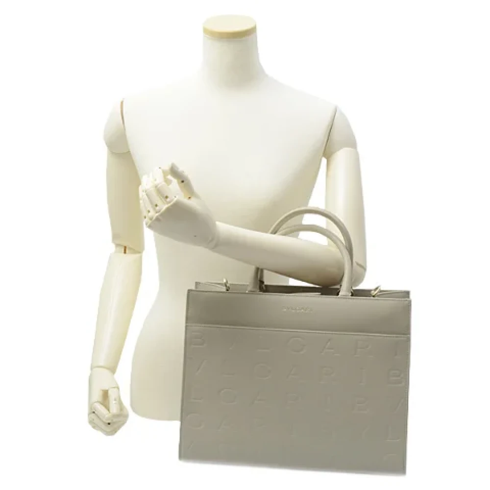 Bvlgari Vintage Pre-owned Leather handbags Gray Dames