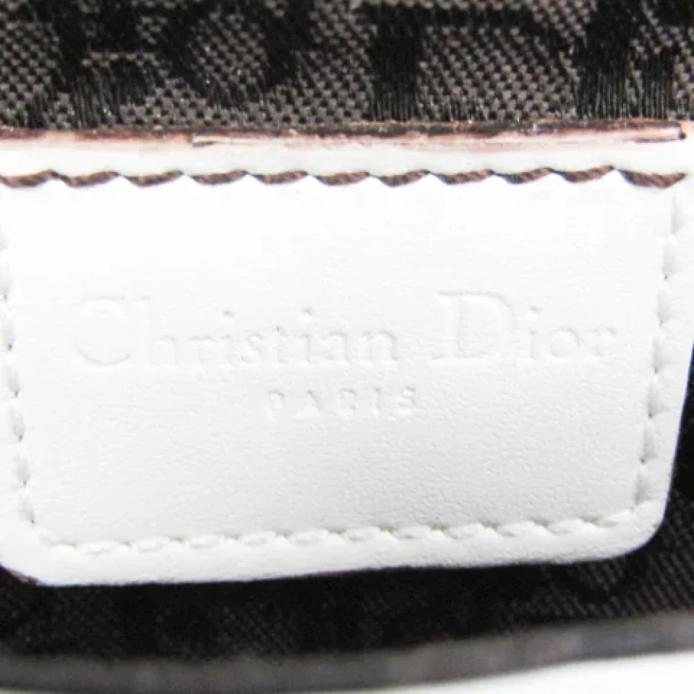 Dior Vintage Pre-owned Leather clutches White Dames