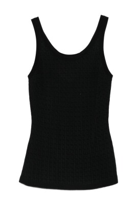 black-sleeveless-top-straight-hem