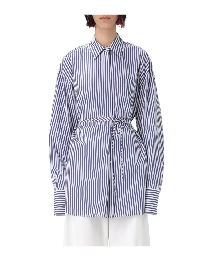 chemise-boutonnee-bleu-classique