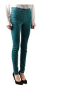 jeans-en-denim-classiques-pour-un-usage-quotidien