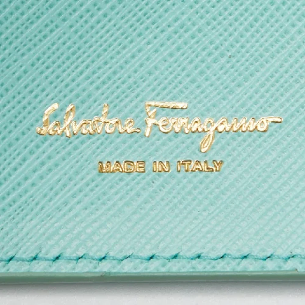 Salvatore Ferragamo Pre-owned Leather home-office Green Dames