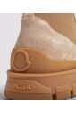 bottines-chelsea-en-daim-a-semelle-profilee