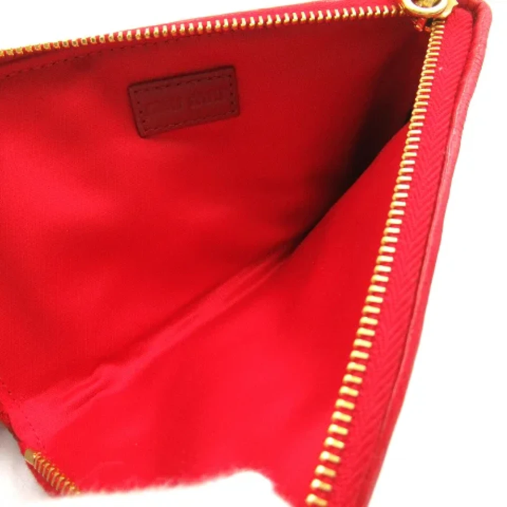 Miu Pre-owned Leather home-office Red Dames