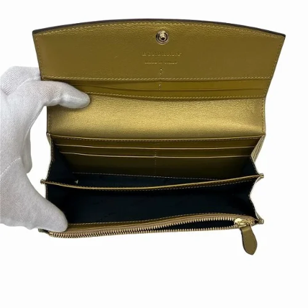 Burberry Vintage Pre-owned Leather wallets Beige Dames