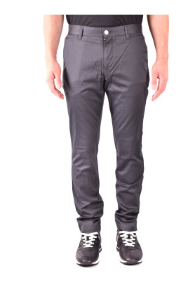 sporty-chinos