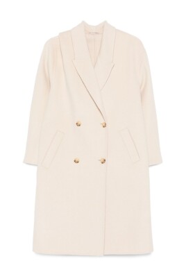 beige-coat-aw25-style-chic