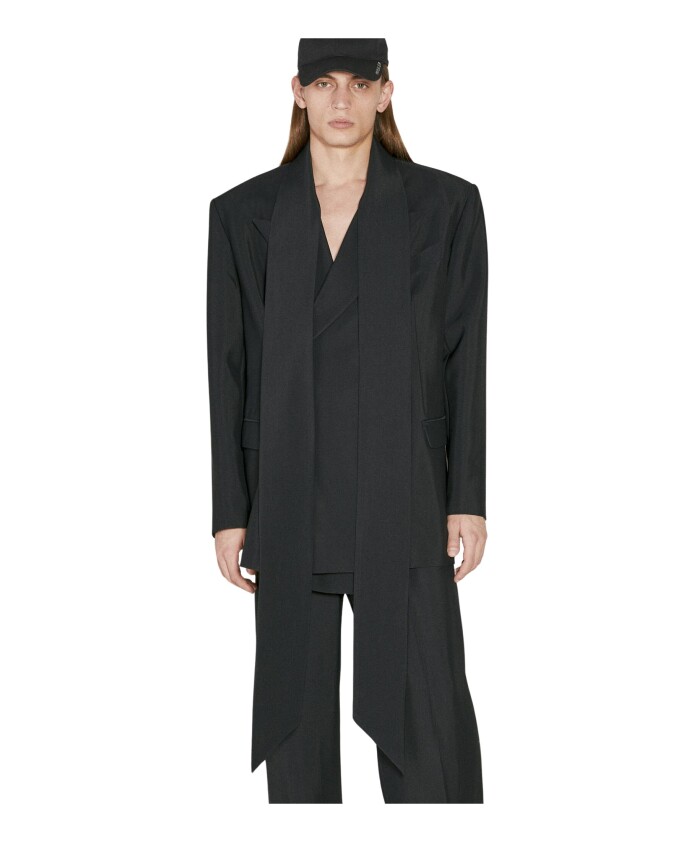 blazer-tailleur-avec-echarpe-integree