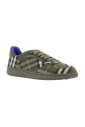 check-sneakers-vetersluiting-ronde-neus-platte-zool