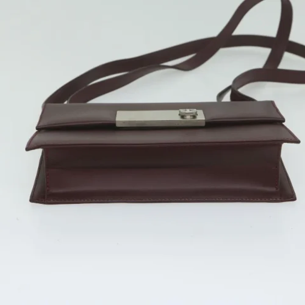 Salvatore Ferragamo Pre-owned Leather shoulder-bags Red Dames
