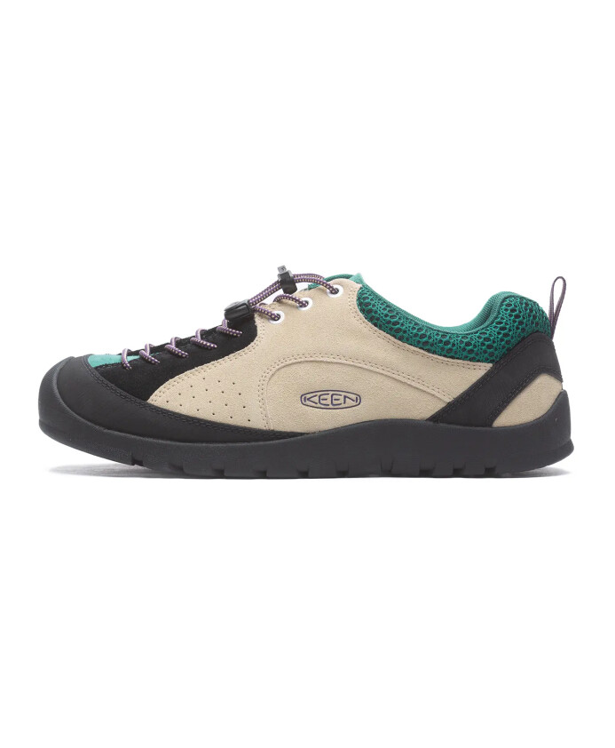 elegantes-chaussures-en-daim-semelle-non-marquante