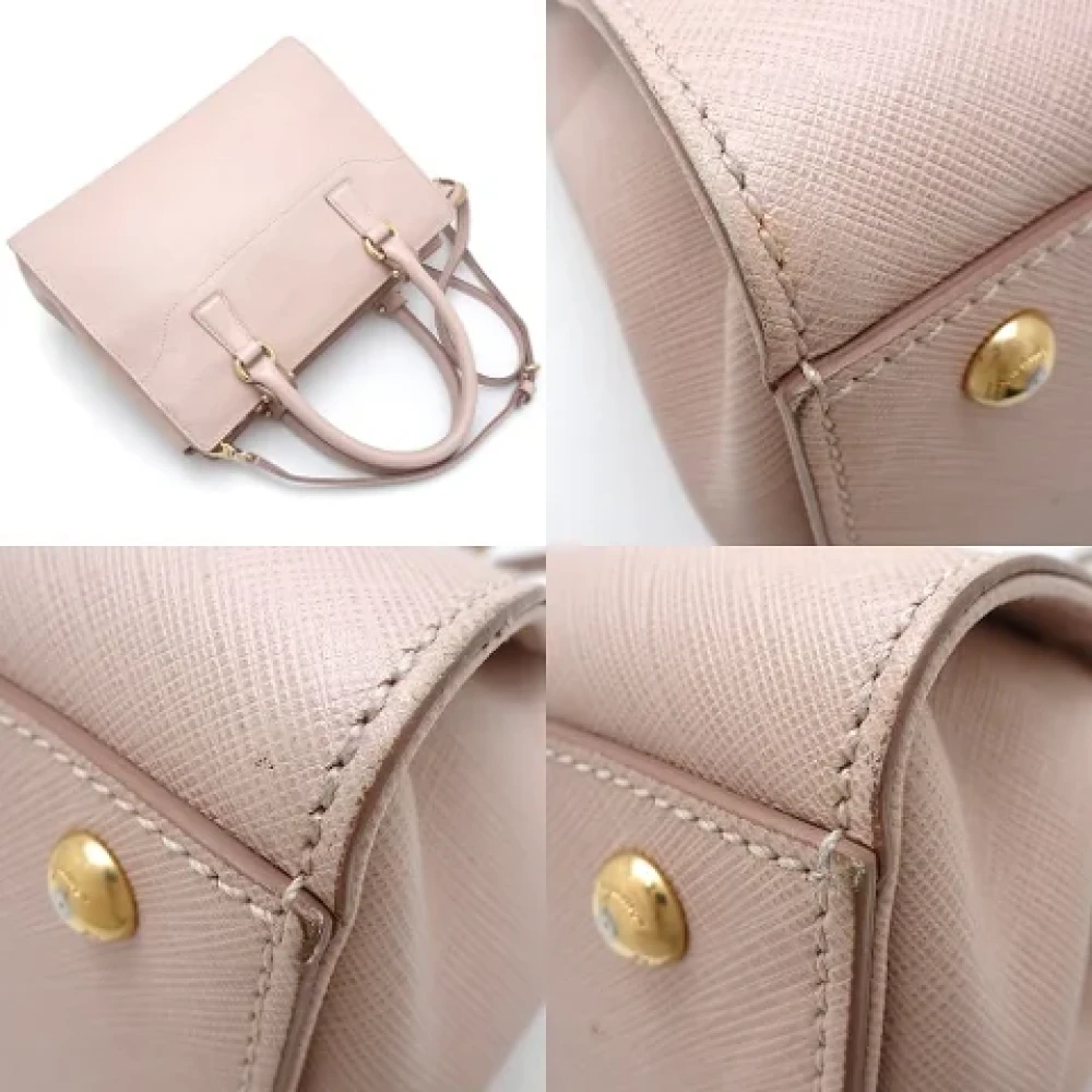 Salvatore Ferragamo Pre-owned Leather handbags Beige Dames
