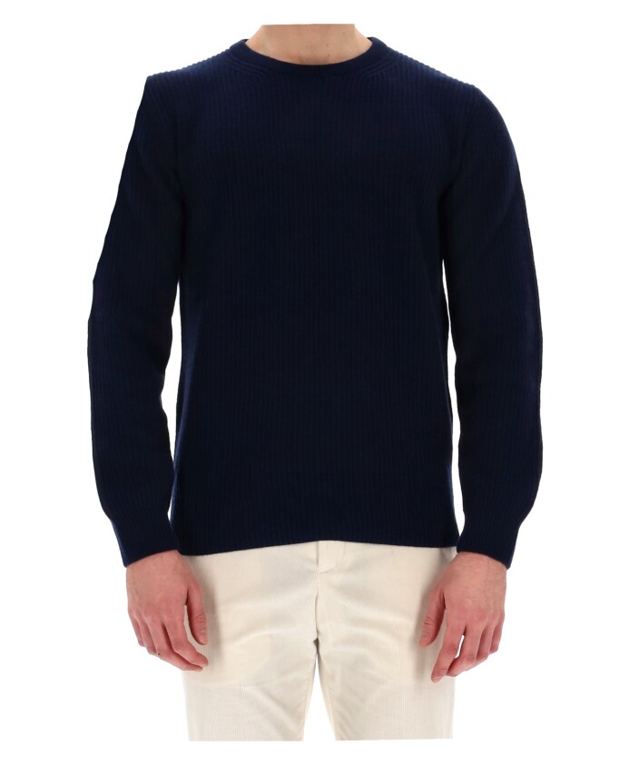 pull-en-cachemire-bleu-avec-empiecements-en-daim