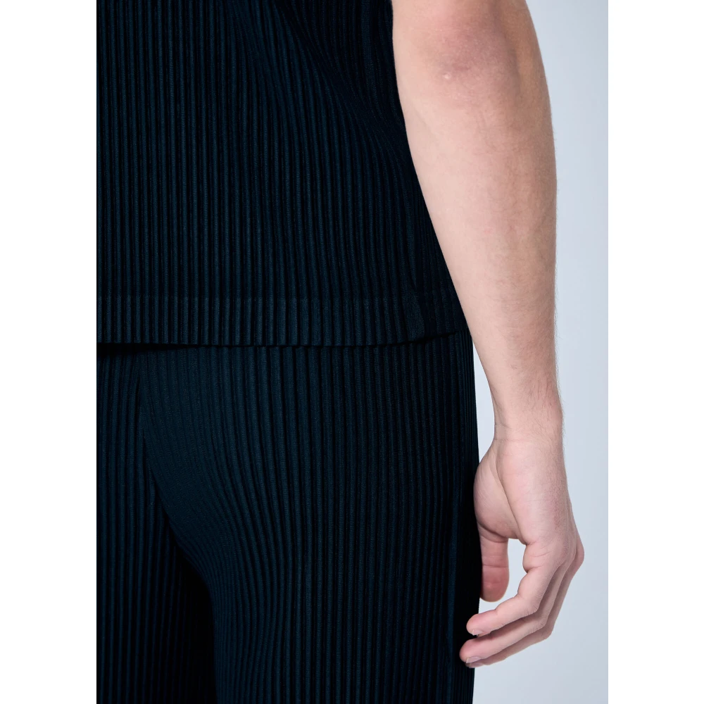 Issey Miyake Geplooide T-shirt met korte mouwen Black Heren