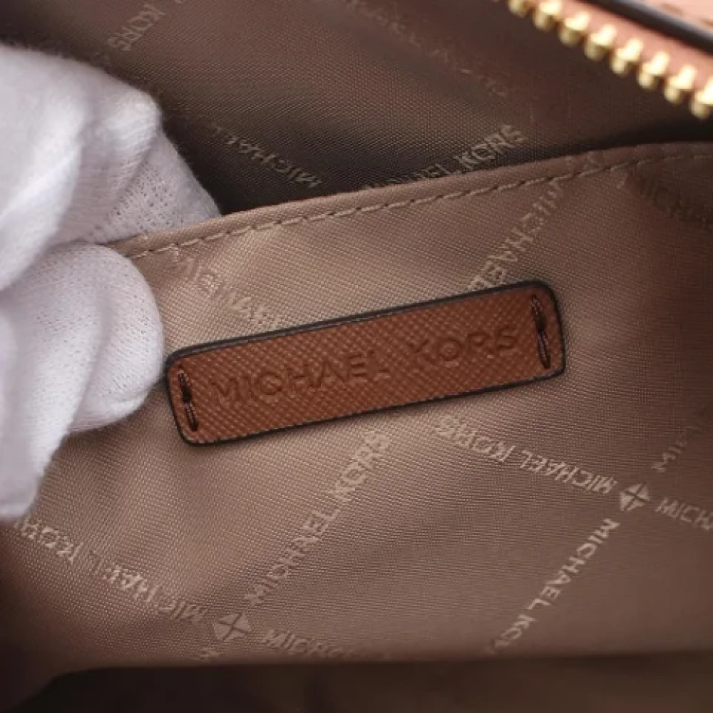 Michael Kors Pre-owned Canvas shoulder-bags Brown Dames