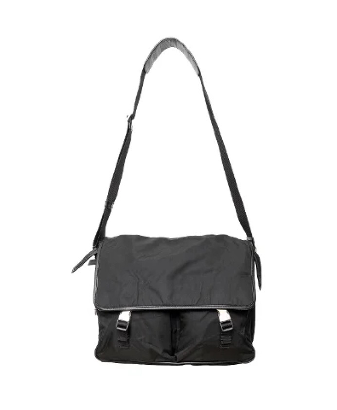 pre-owned-nylon-sacs-prada