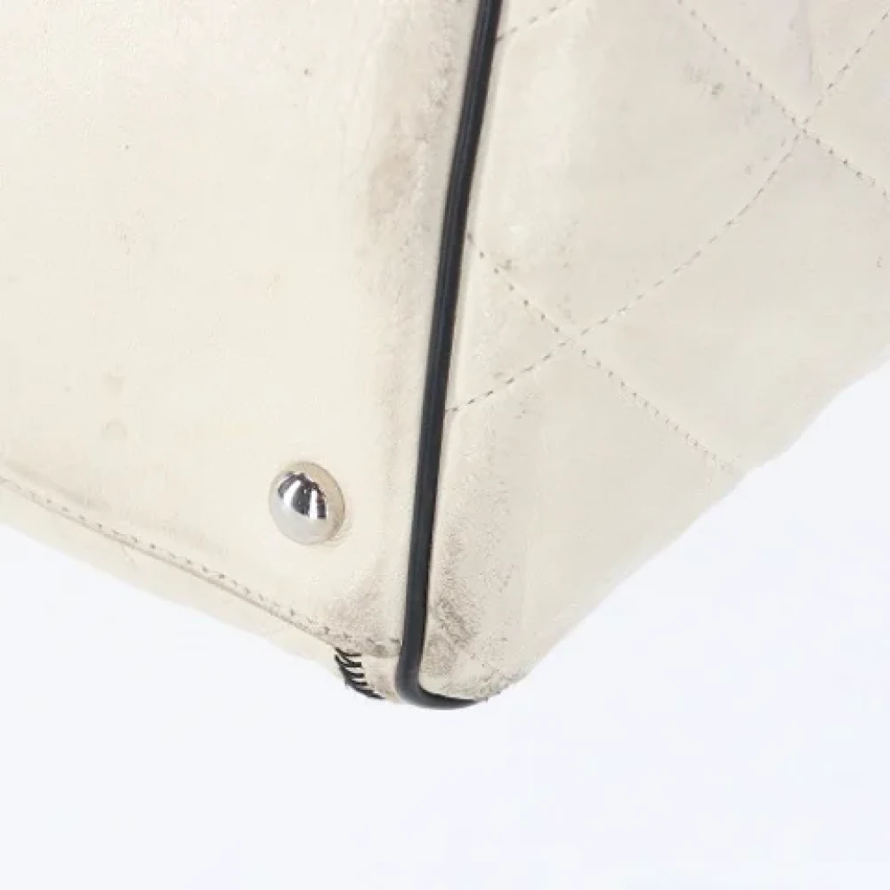 Chanel Vintage Pre-owned Leather chanel-bags Beige Dames