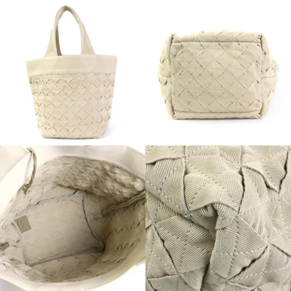 Bottega Veneta Vintage Pre-owned Fabric handbags White Dames
