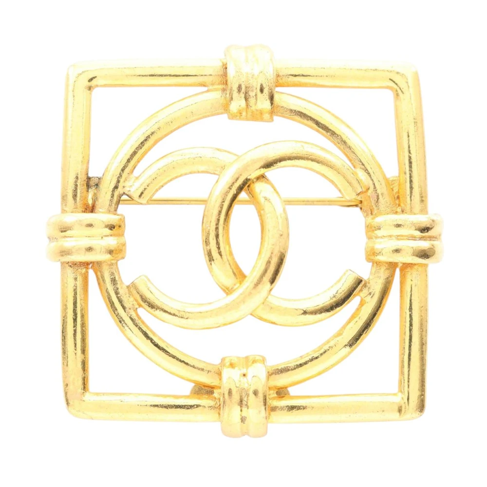 Chanel Vintage Women's Yellow Pre-Owned Logo Square Brooch