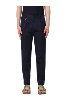 blue-pleated-trousers-stylish-and-versatile