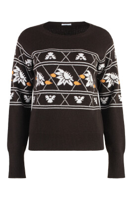 luxury-cashmere-sweater-ribbed-knit-edges