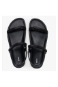zwarte-dames-sandalen-met-dunne-bandjes-en-een-flexibele-zool