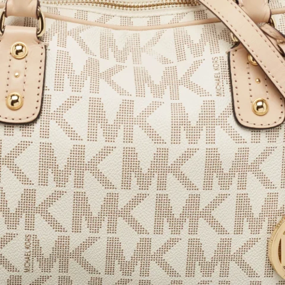 Michael Kors Pre-owned Leather handbags Beige Dames