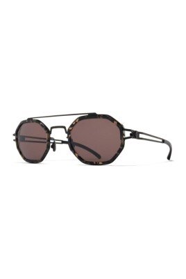 discover-the-latest-arturo-sunglasses