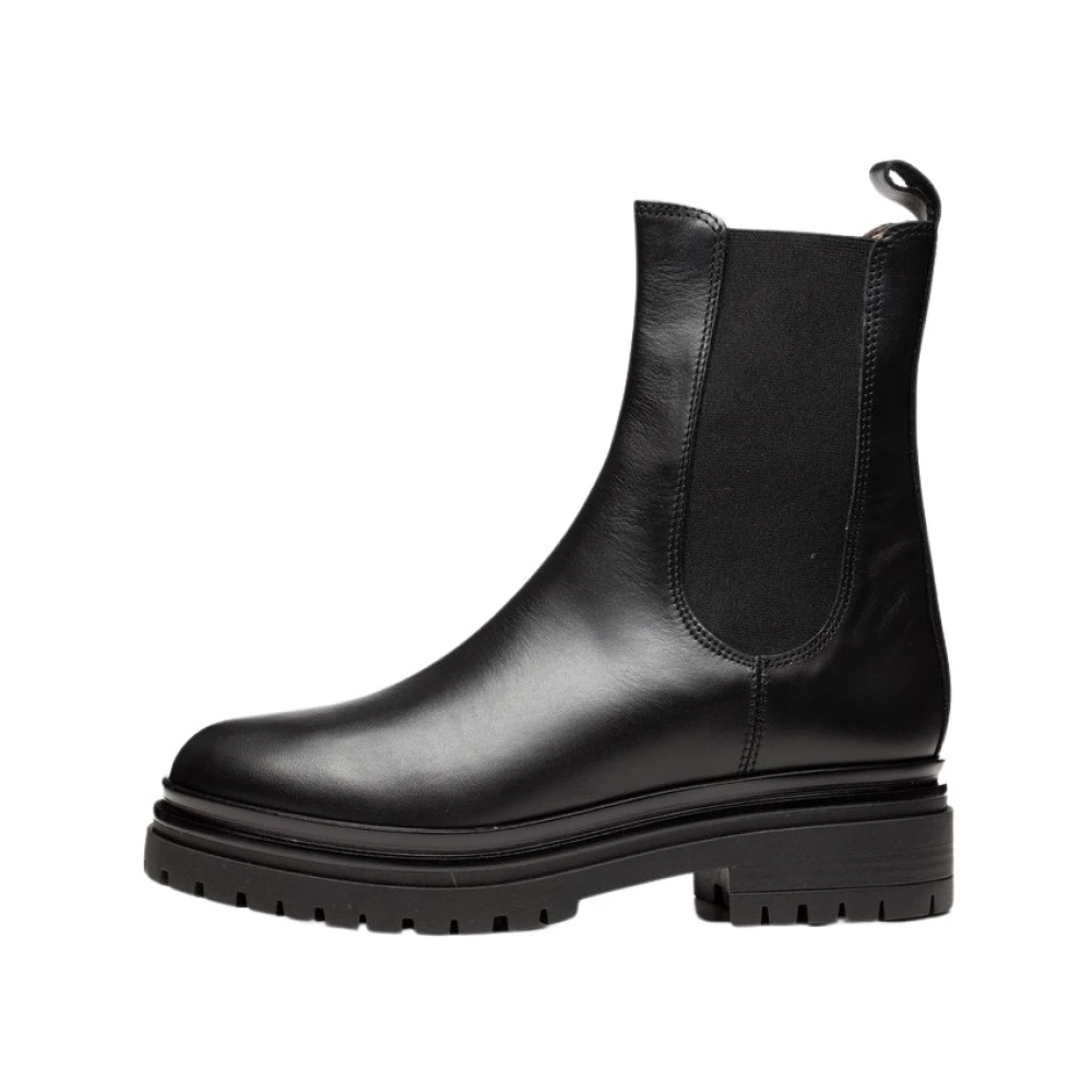 Shoes > Boots > Chelsea Boots - - Poche Paris - Modalova