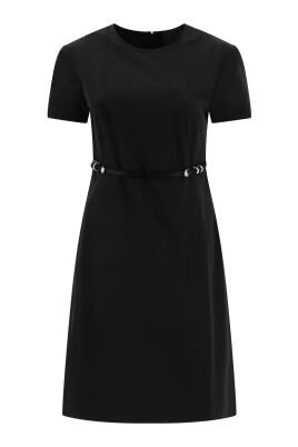 chic-black-dress-for-women