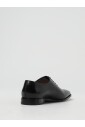 chaussures-classiques-en-cuir-a-lacets