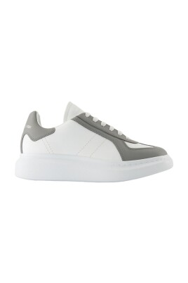 white-leather-oversized-sneakers