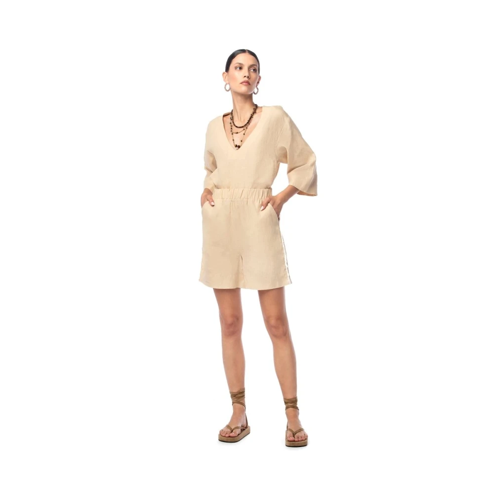 MVP wardrobe ST. Raphael Shorts Beige Dames