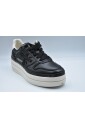 chaussures-noires-a-lacets-style-elegant