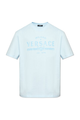 t-shirt-with-printed-logo