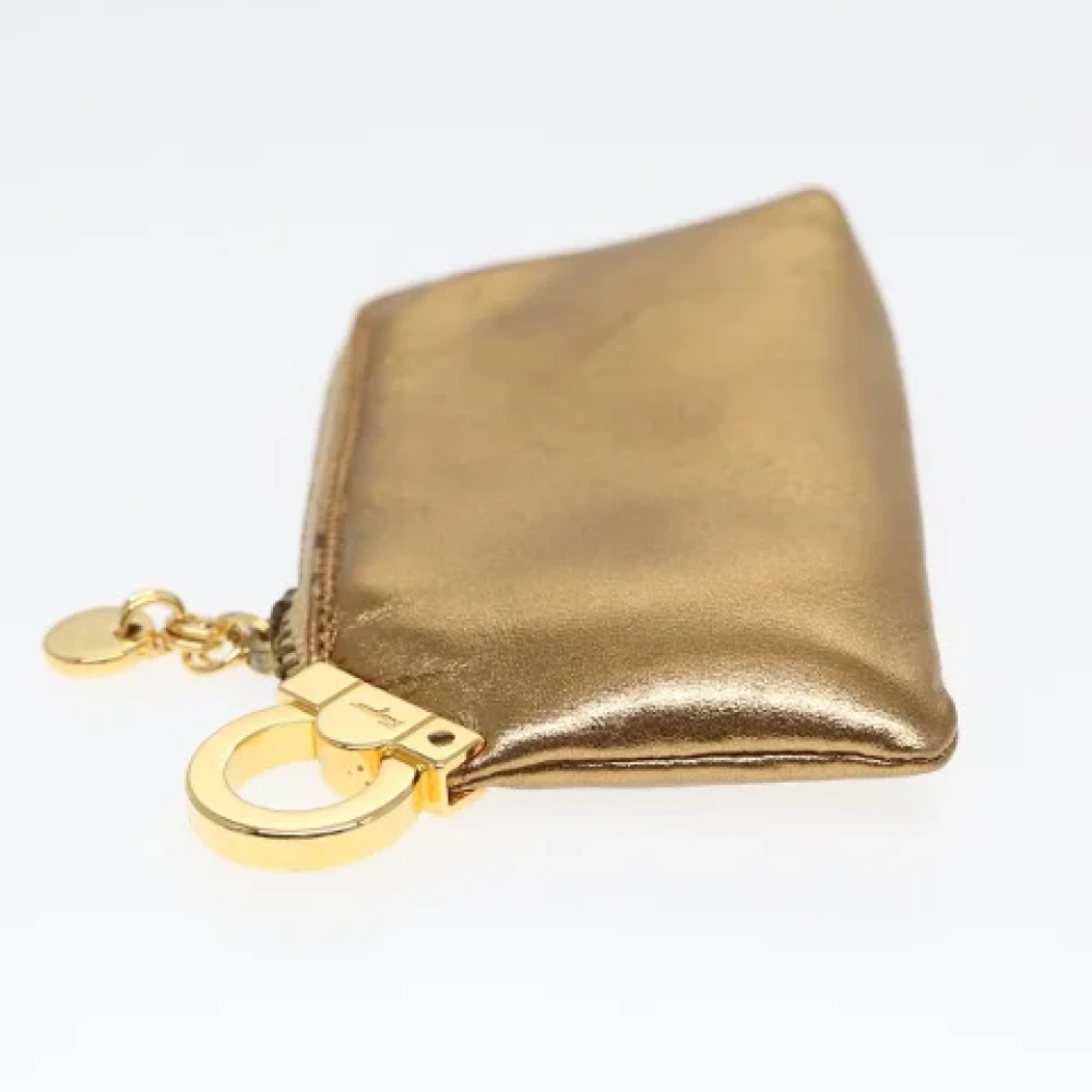 Salvatore Ferragamo Pre-owned Leather wallets Yellow Dames