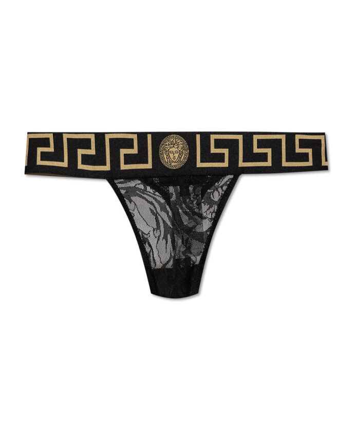string-en-dentelle