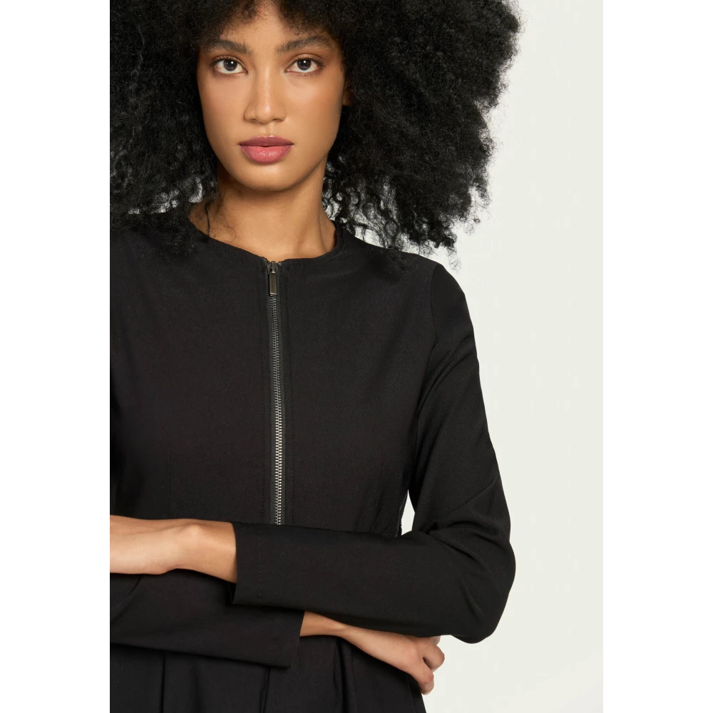 Vicario Cinque Lange Viscosejurk met rits en zakken Black Dames