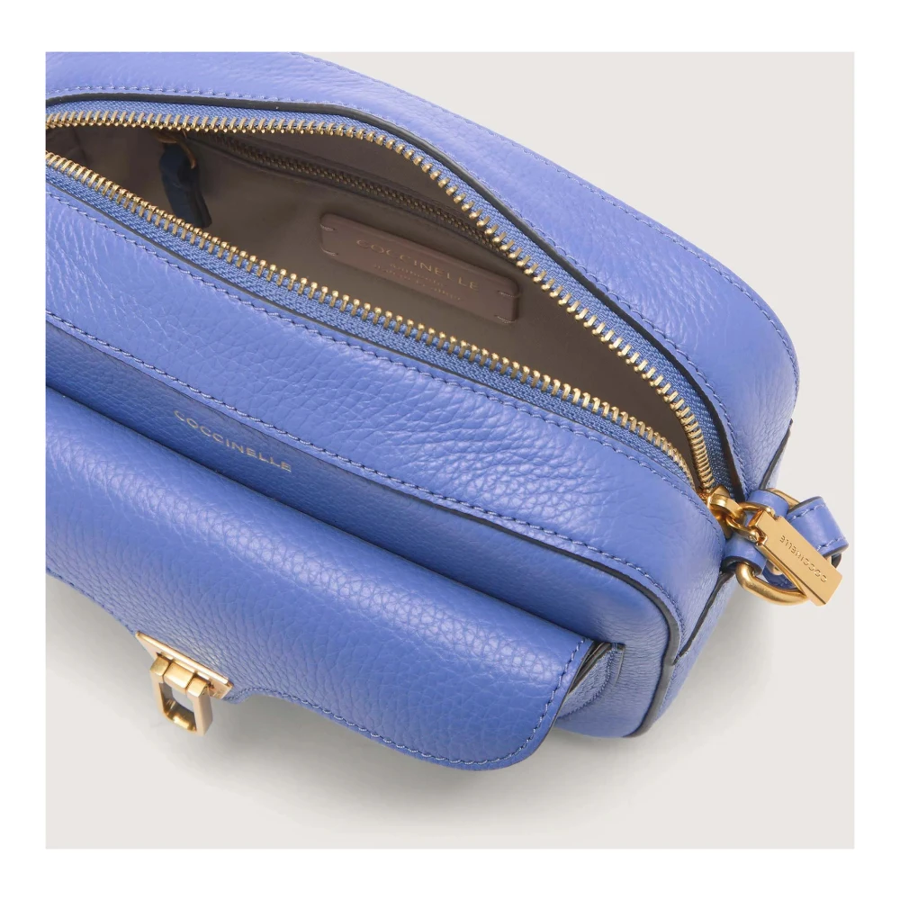 Coccinelle Heldere Blauwe Cameratas met Externe Zak Blue Dames