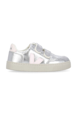v-12-sneaker