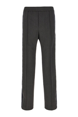 elevate-your-style-with-straight-pants