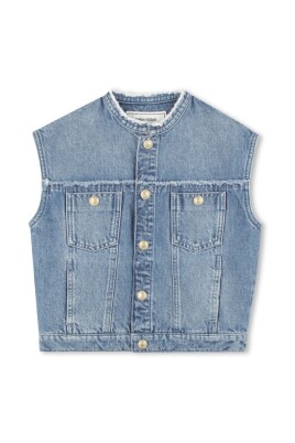 stylish-vest-for-cold-weather
