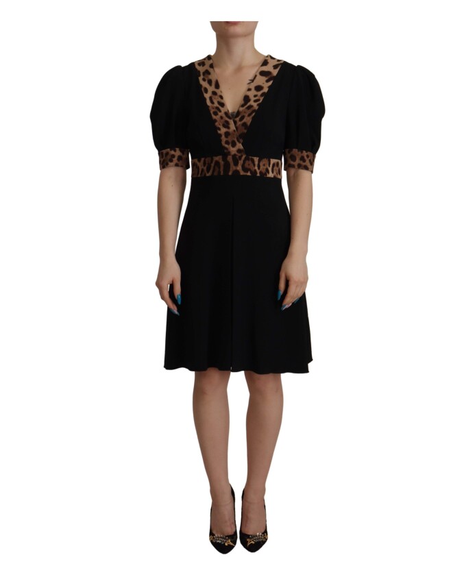 elegant-black-a-line-dress-with-v-neck