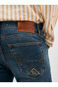 slim-fit-jeans
