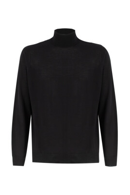modern-fit-sweater-for-warmth