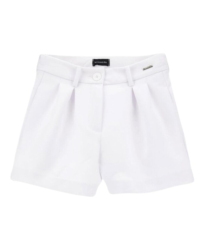 white-girl-shorts-for-summer
