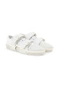 sneaker-en-toile-blanche-avec-semelle-en-caoutchouc