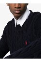 blue-sweater-casual-style