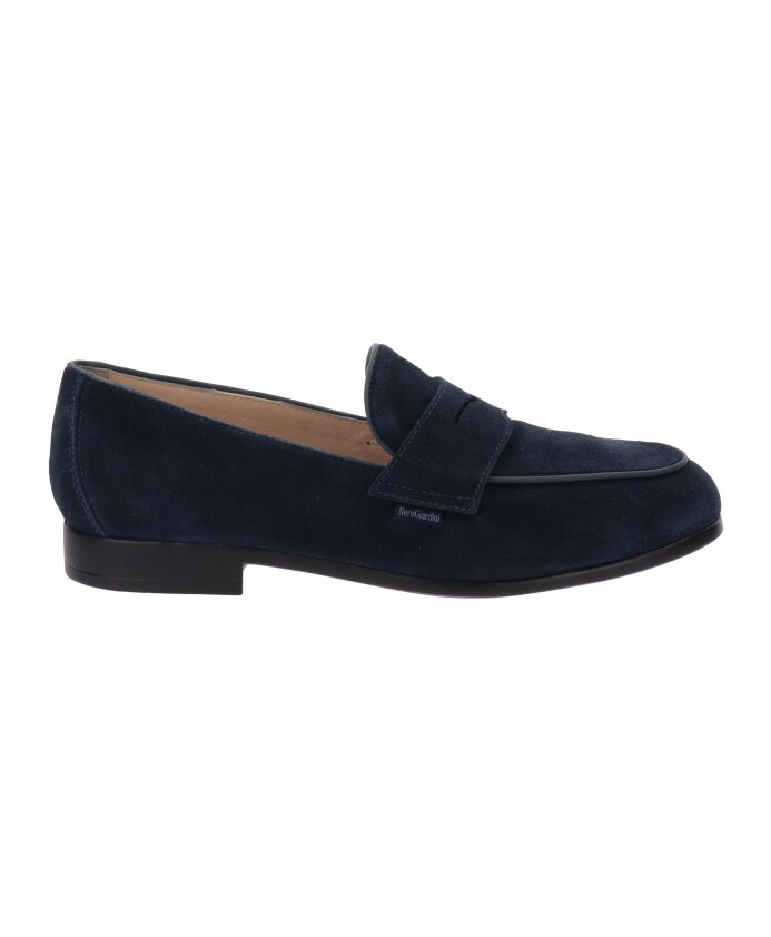 leather-mens-loafers-elegant-style