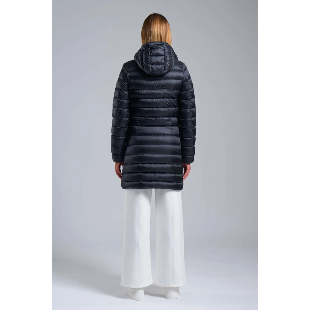 Ciesse Piumini Nitak Lange zwarte donsjack met 800 vulkracht en capuchon Black Dames